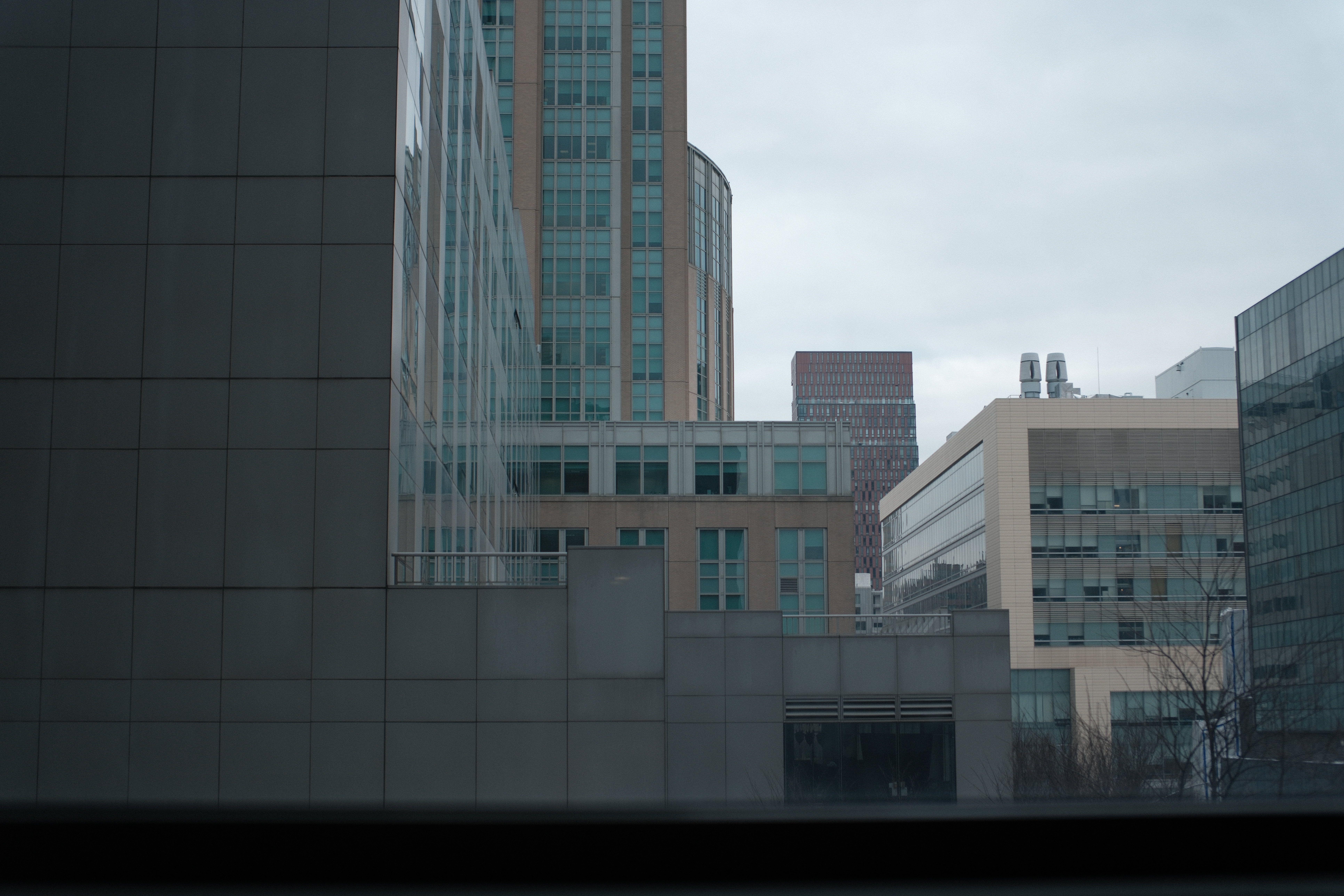 Kuleshov row 6 middle frame